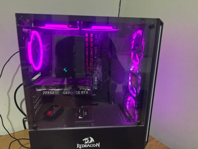 Ryzen 7 5700X RTX 4060 Ti 16GB DDR4 SSD 480GB + NVMe 512GB 650W 6 Fans RGB