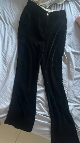 Calça aveludada