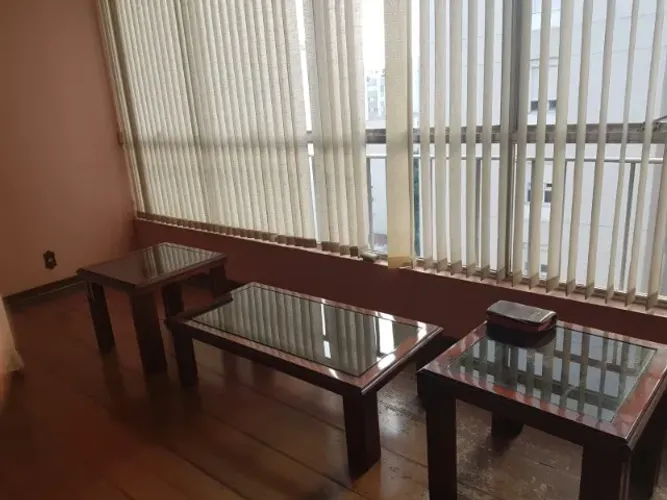 Mesa de centro e 2 de canto