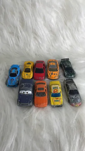 Lote com 9 carrinhos para restaurar a pintura