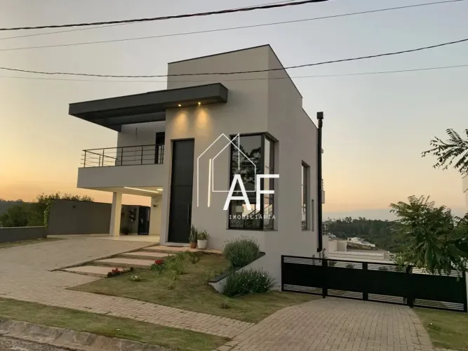 Sobrado em Condomínio para Venda em Itupeva , 3 quartos, 3 suítes, 2 vagas de garagem, 328