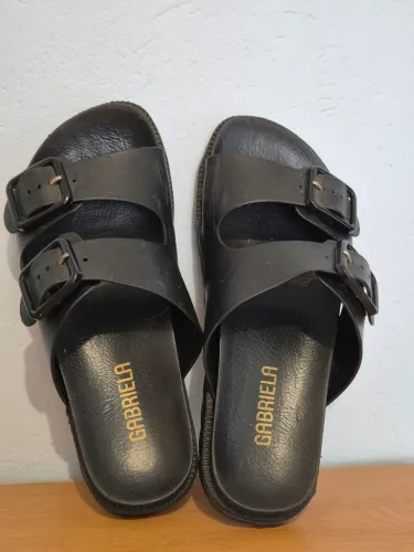 Papete feminina preta