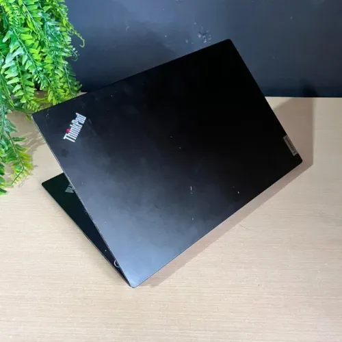 Note Lenovo ThinkPad ? I5 11° Geração ? 8GB ? SSD 256GB ? 12X No Cartão
