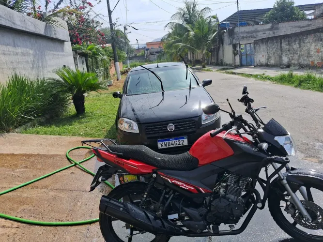 Linda moto ,econômica e toda revisada ,troco por moto mais nova,de preferência honda 2026