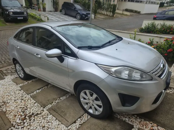 Ford Fiesta Sedan SE 1.6 16V Flex 4P 2011