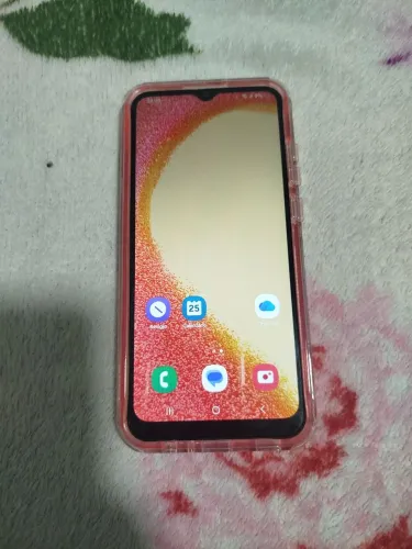 Vendo celular A04E novo
