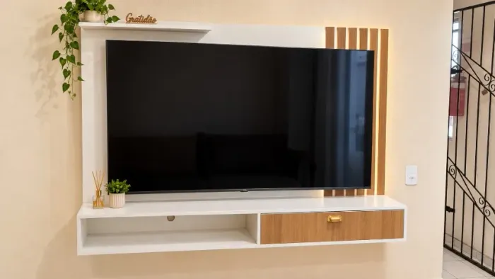 PAINEL PARA 65'' RIPADO COM ENTREGA GRÁTIS