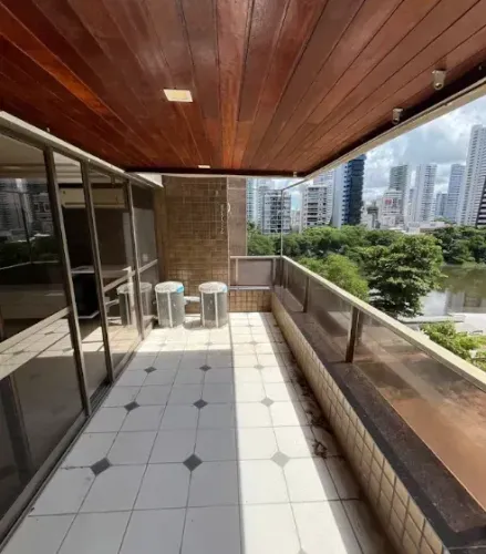 Imóvel para venda com 208 metros quadrados com 4 quartos em Graças - Recife - PE