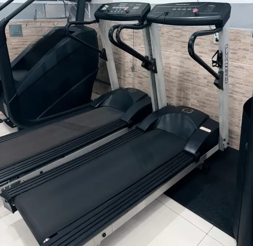  Vendo esteiras Moviment elx 160 profissional ( valor unitário de cada uma ) 
