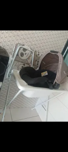 Banheira e bebe conforto 