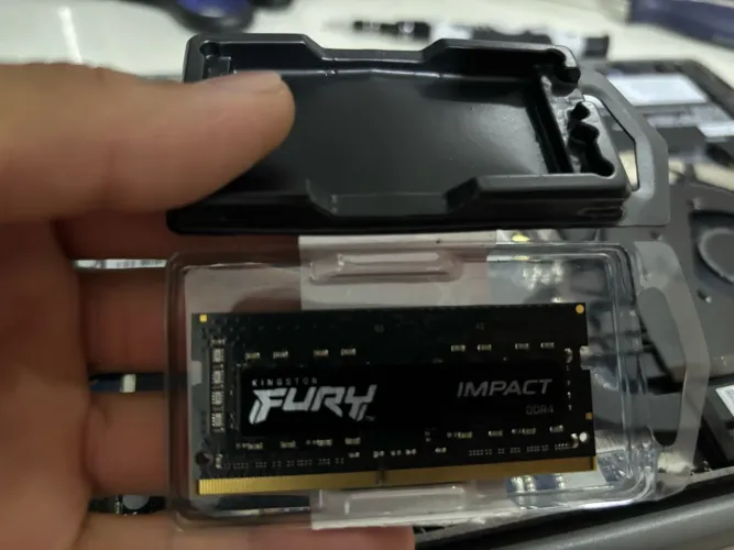 Memória der4 kingston fury impact 8gb 3200