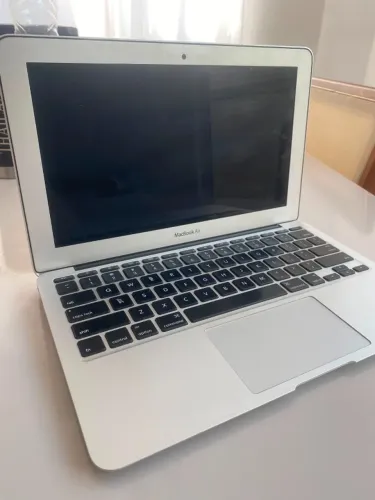 MacBook Air i5 11"