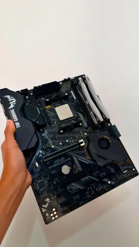 Kit Upgrade X570-Plus + Ryzen 7 3800X + 16GB 3200Mhz 