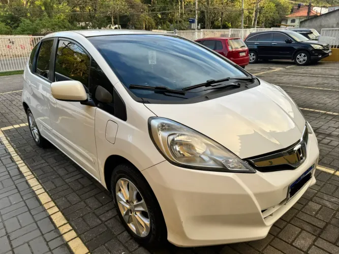 Honda Fit LX 1.4/ 1.4 Flex 8v/16v 5P Aut. 2013