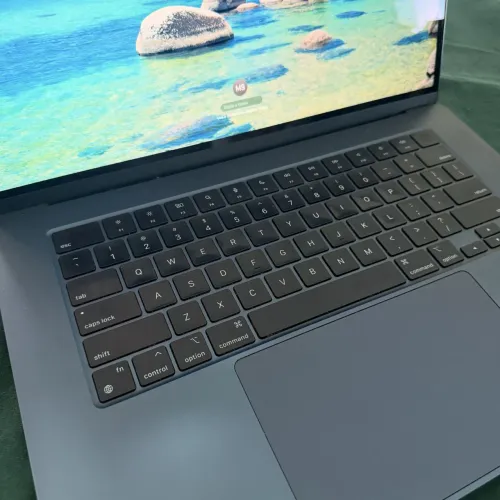 MacBook Air M3 (15 polegadas) 16 GB / 512 GB
