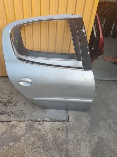 Porta traseira direita Peugeot 206 207 prata