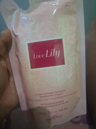Creme acetinado lily love