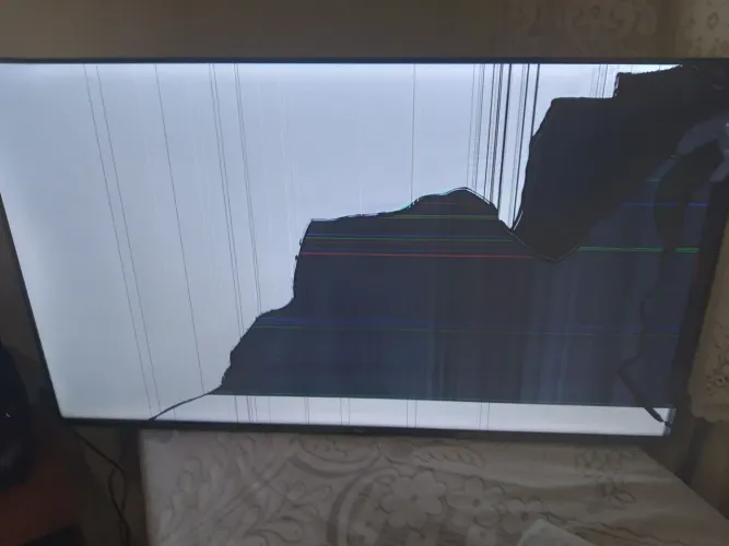 Vendo TV tela rachada