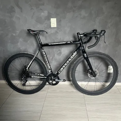 Cannondale CAADX Gravel 56 com NF