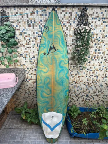 Prancha de Surf Murilo Cavalcante 5?11 Triquilha com Quilhas
