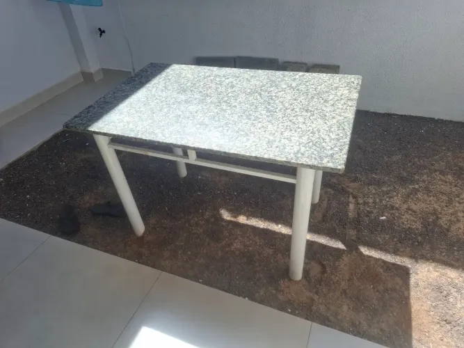 Mesa de marmore