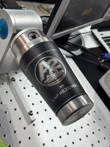 Gravação a Laser em Copos e Garrafas Personalizados