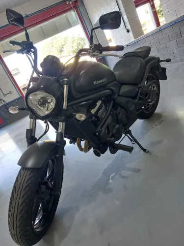 Kawasaki vulcan 650 fosca único dono