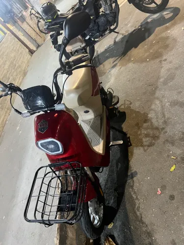 MOTO ELÉTRICA SCOOTER