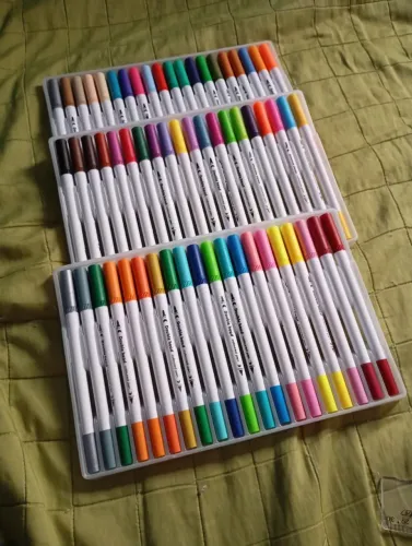60 Canetas coloridas para desenhar 