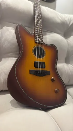 Fender Acoustasonic Jazzmaster