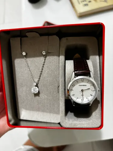 Relógio feminino mondaine