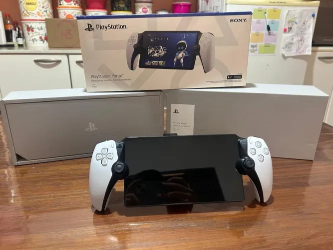 PS PORTAL (PS5)