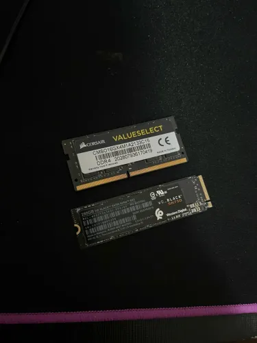 SSD WD Black NVMe M.2 250gb + RAM 16gb Corsair para Notebook