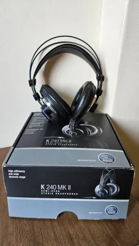 Fone AKG K 240 MK II