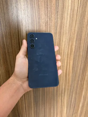 Samsung Galaxy A35 5G 128GB / 6GB RAM - Conservado