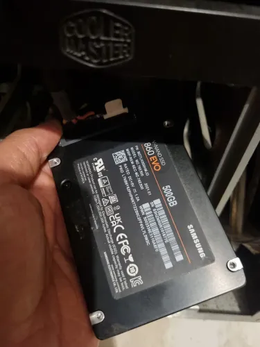 SSD 500gb Samsung EVO 860 saudável