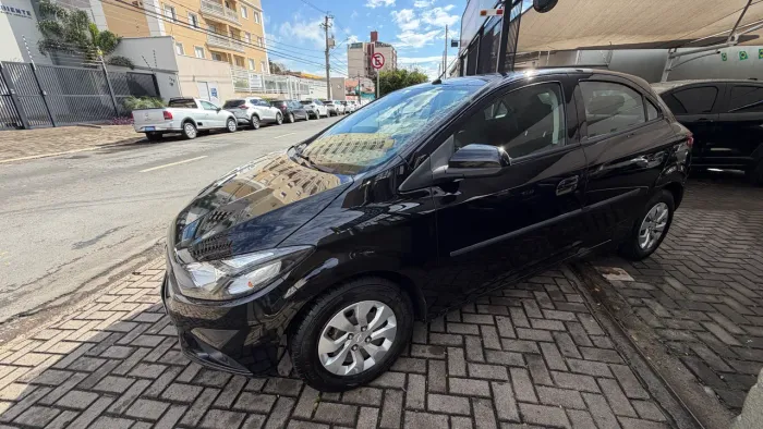 Chevrolet Onix Hatch LT 1.0 8V Flex Mec. 4P 2018