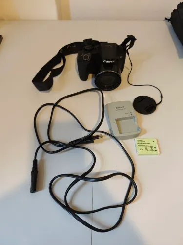 Canon PowerShot SX520 HS