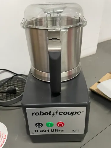 Robot coupe R301 ultra dois em um cutter e processador