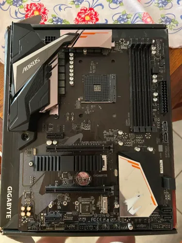 Placa mãe Aorus Elite Atx