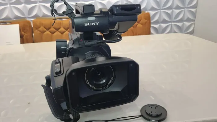Filmadora sony mc2000
