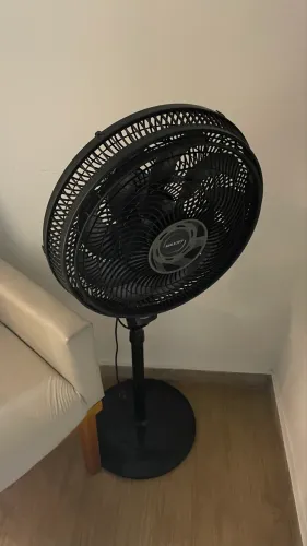 Ventilador de Coluna Mallory com Controle Remoto