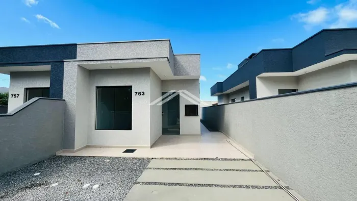 Casa nova com suíte e com terreno amplo no Balneário Santa Clara | Itapoá SC