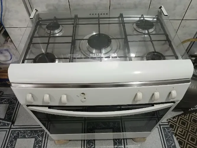 Fogão de 5 bocas Continental Mesa Inox de Cor Braco