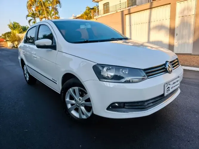 Volkswagen Voyage Comf/highli. 1.6 MI T.flex 8V 4P 2014