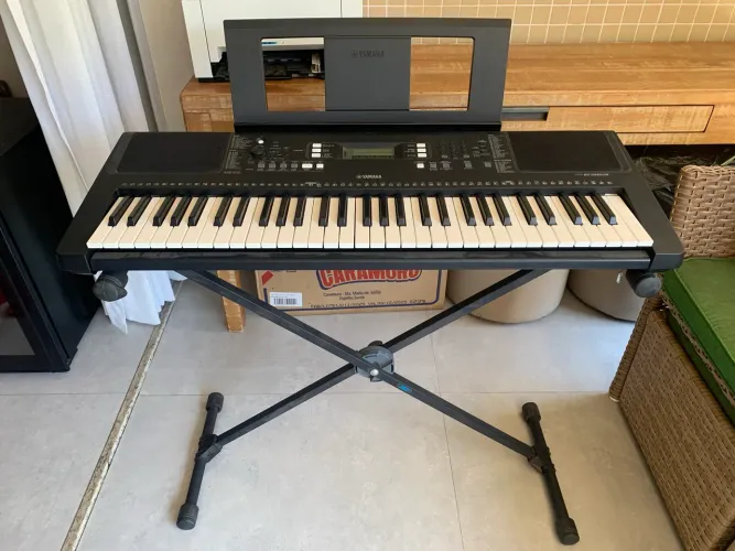 Teclado Yamaha PSR-E363