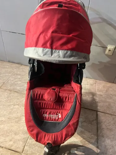 Carrinho Baby Jogger City Mini GT Vermelho