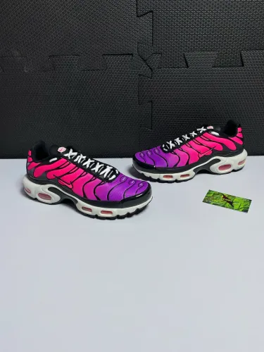  Nike Air Max Plus 'Dusk'