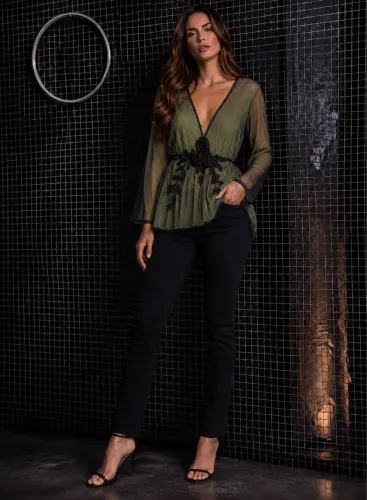 OFERTA!! Blusa BATA estilo boho très chic!