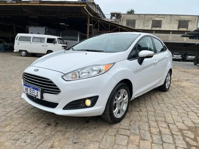 Ford Fiesta Sedan SE 1.6 16V Flex 4P 2014
